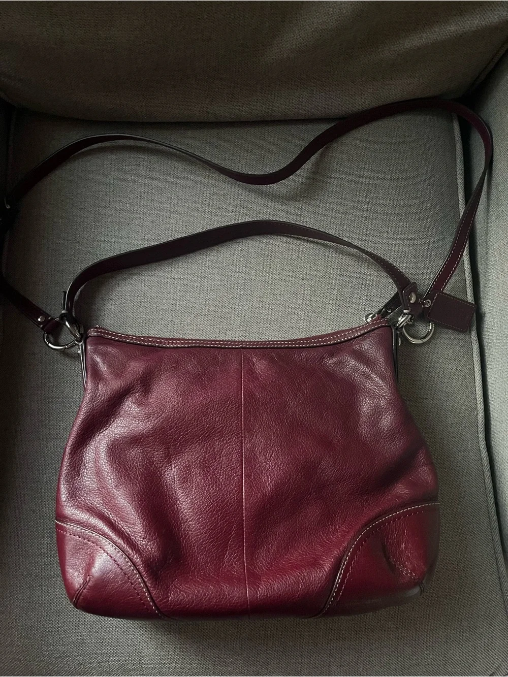 Vintage Coach | Burgundy Leather Crossbody Bag